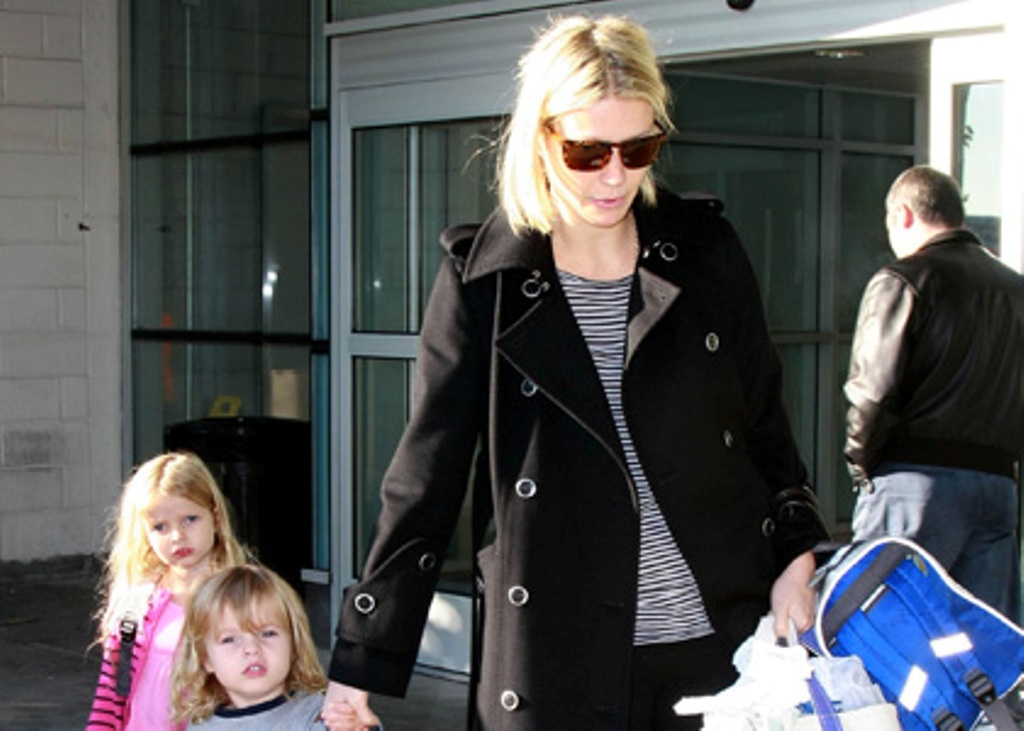 The GOOPy travelling mom