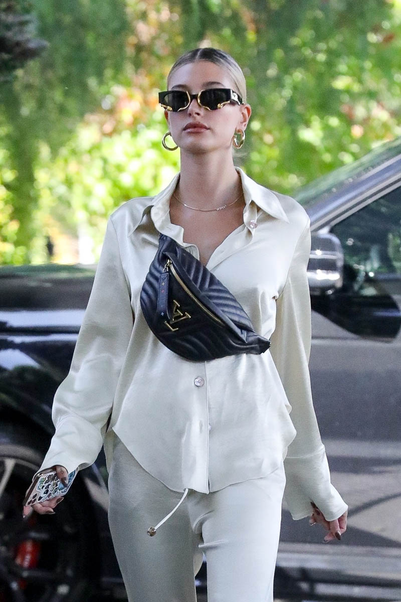 Hailey Bieber’s wedding dress