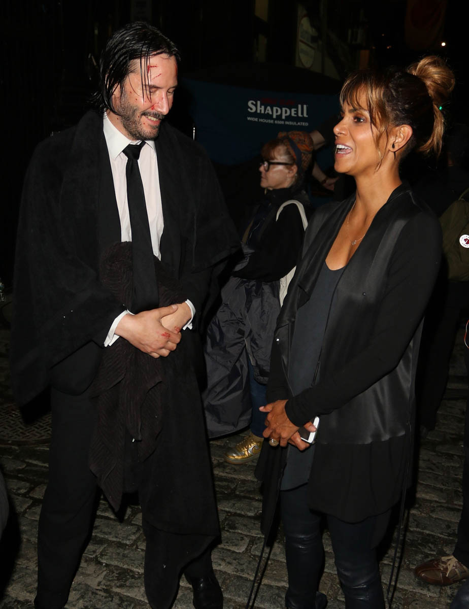 Halle & Keanu