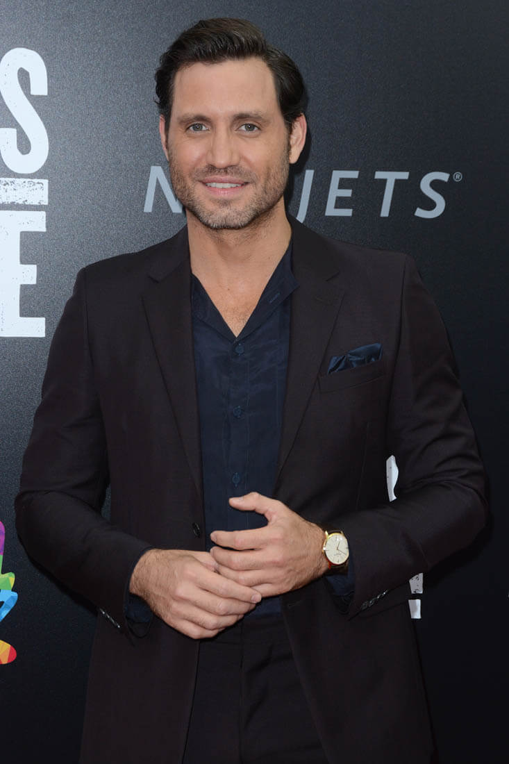 Robert De Niro and Edgar Ramirez in Hands of Stone