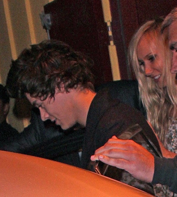 Harry Styles & Kimberly Stewart...?