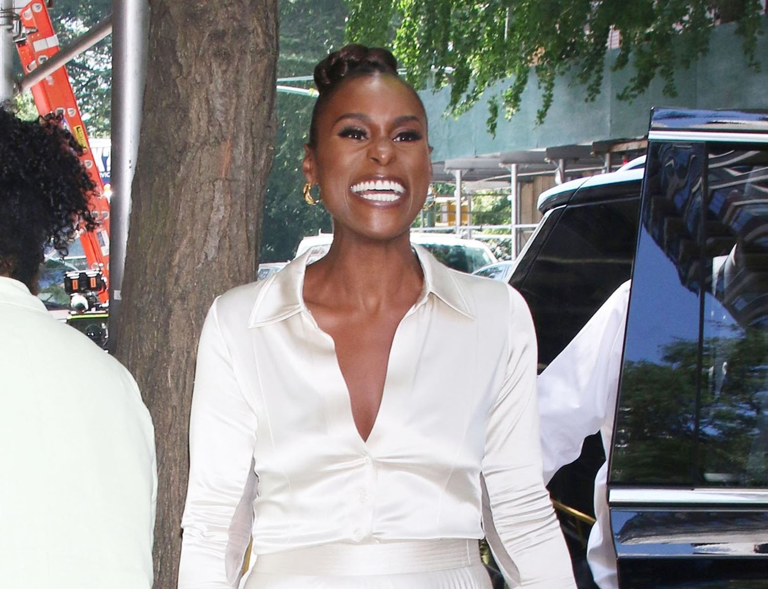 Issa’s on some new “Sh!t”