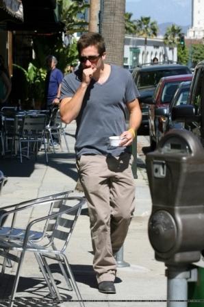Jake Gyllenhaal: Minor Pants Improvement