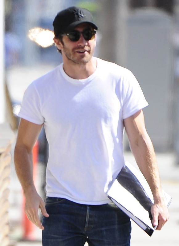 Jakey’s women on Twitter