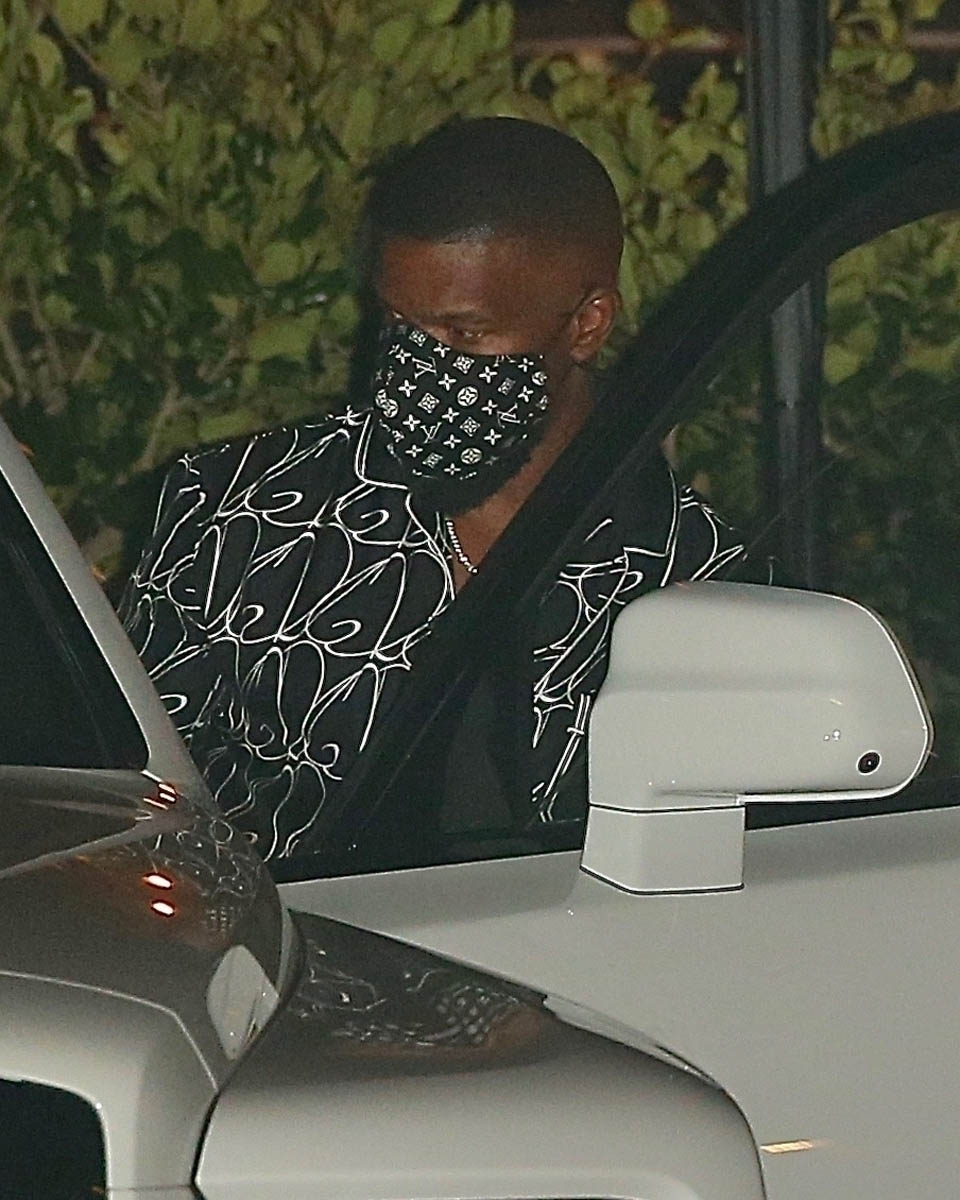 Jamie Foxx and Joseph Gordon-Levitt in Project Power