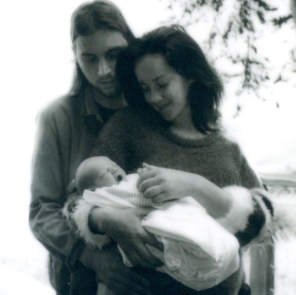 Jena Malone names son Ode Mountain