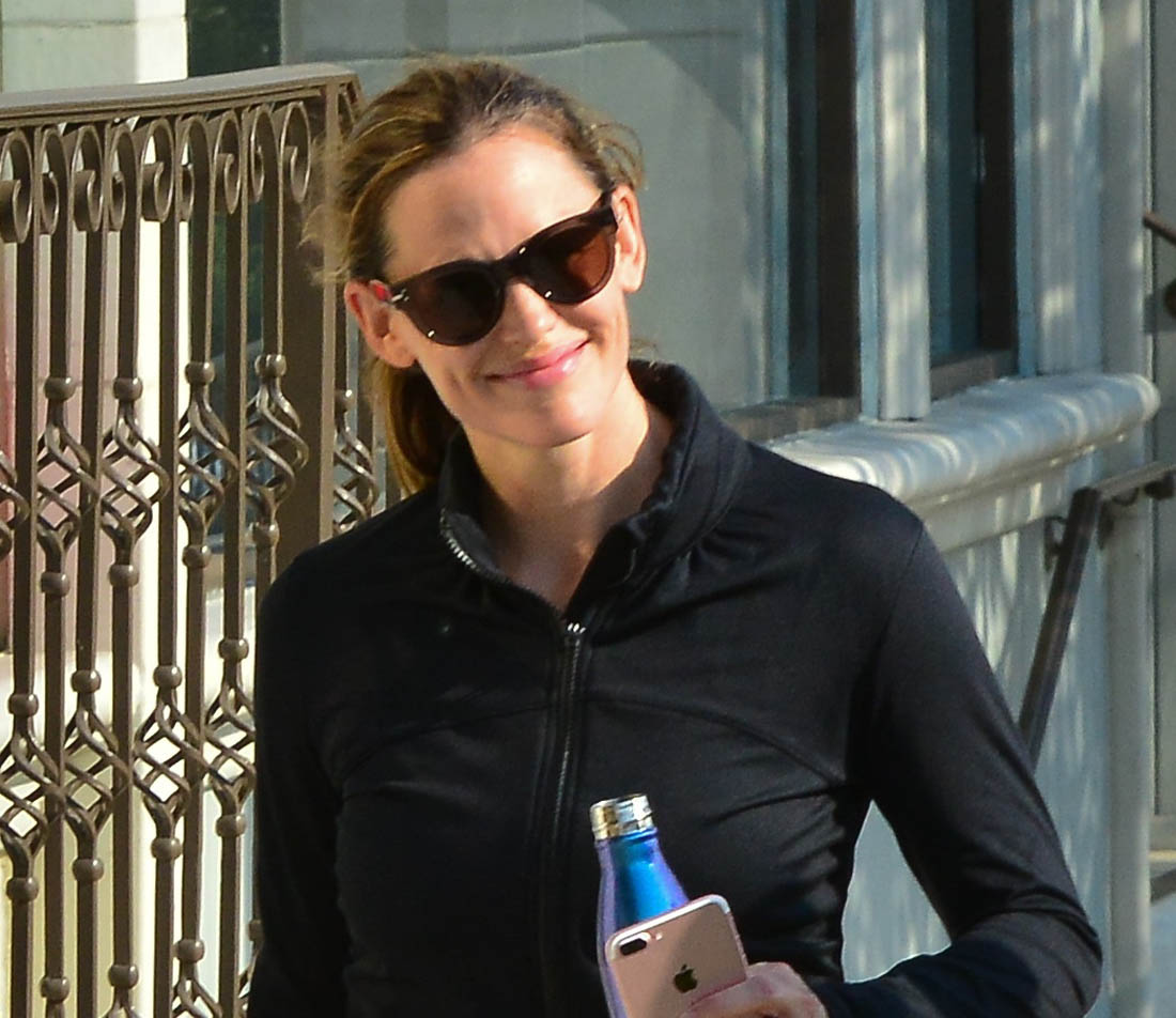 Jennifer Garner’s “bless his heart” smile