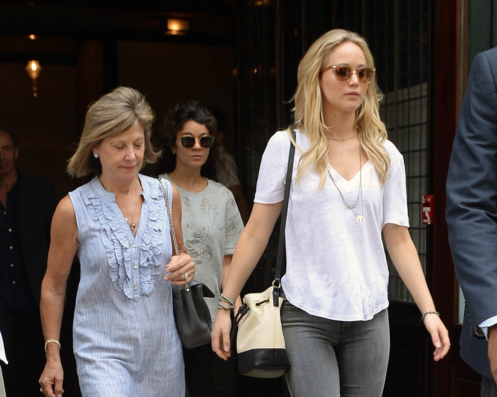 Jennifer Lawrence home-hunting in New York