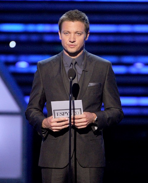 Jeremy Renner, presenter