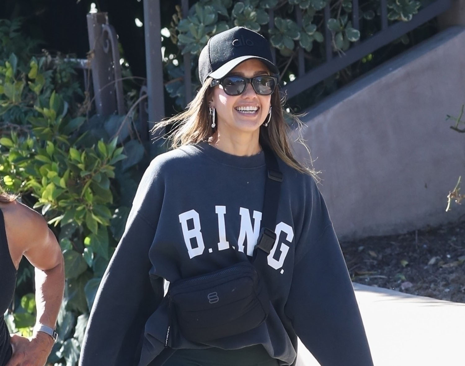 Jessica Alba: The Mid-Week Divorce Drop