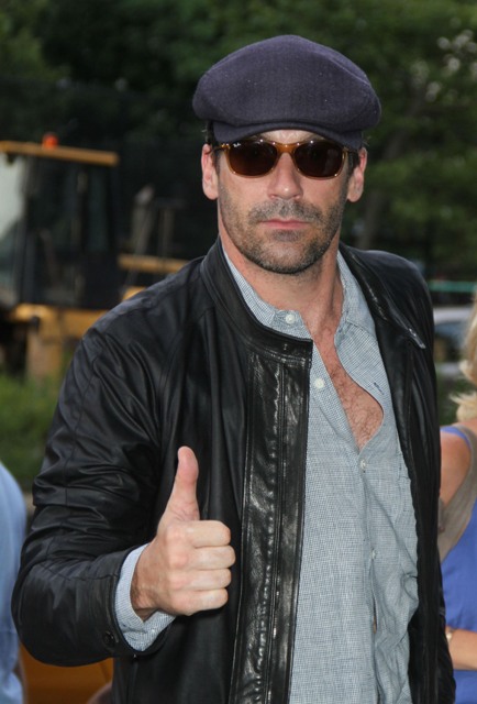 Thumbs up Jon Hamm
