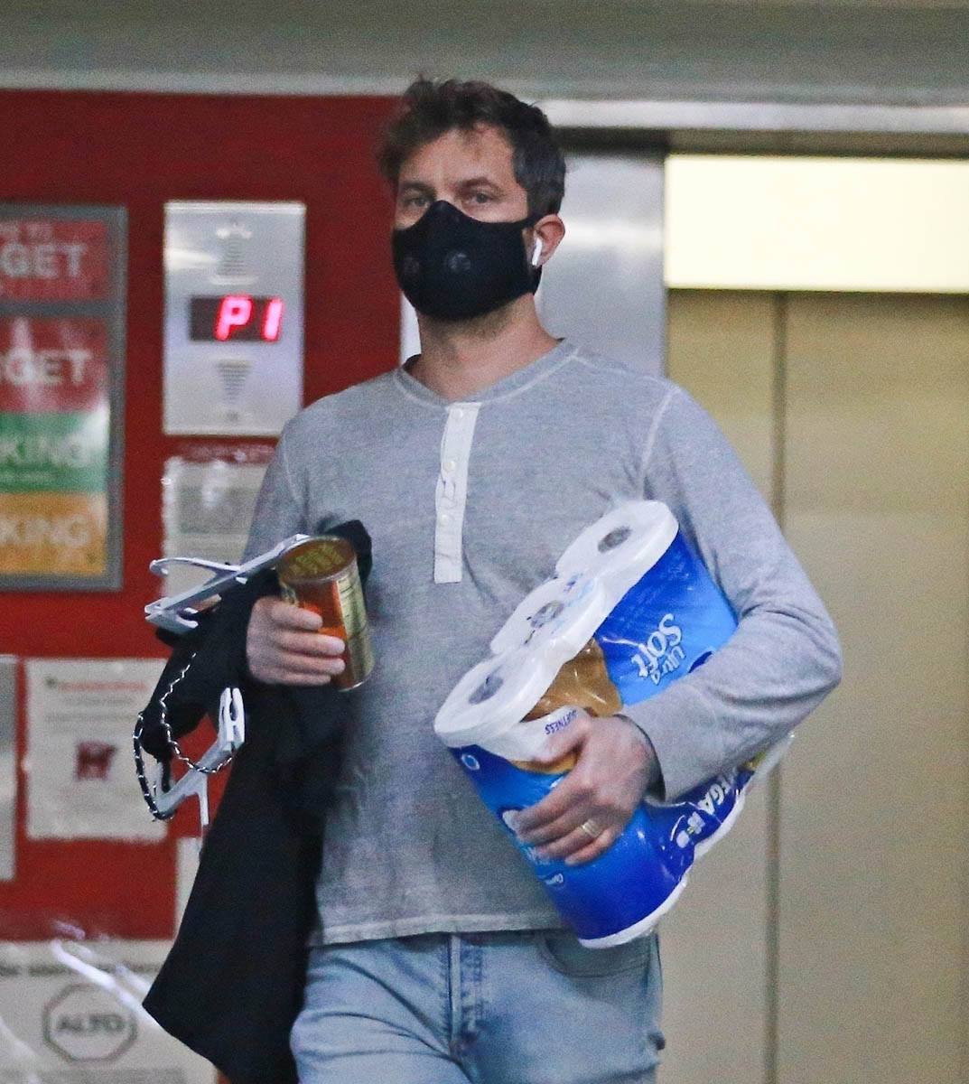 Joshua Jackson: TP and a can of beans