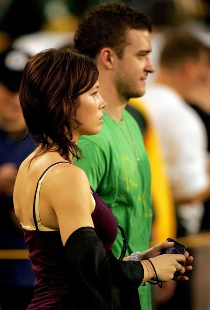 Pip’n’Ass Eat Cheese