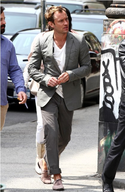 Jude in love loves everyone