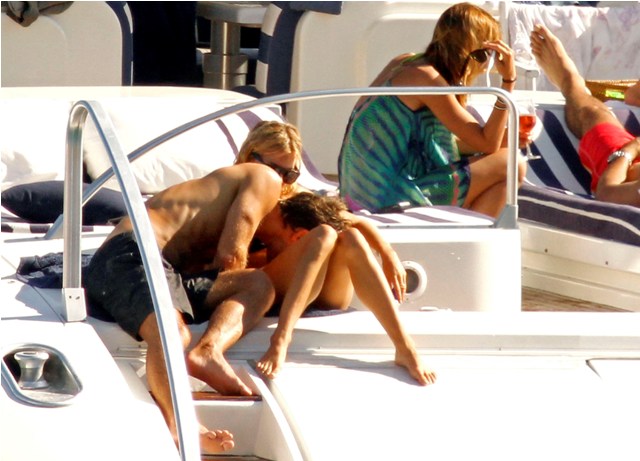 Now this looks like a holiday