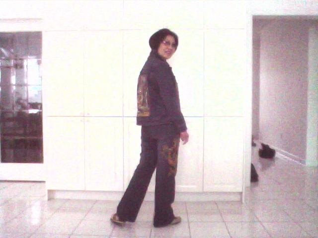 Chinese Chicken Posh vs Dina Lohan