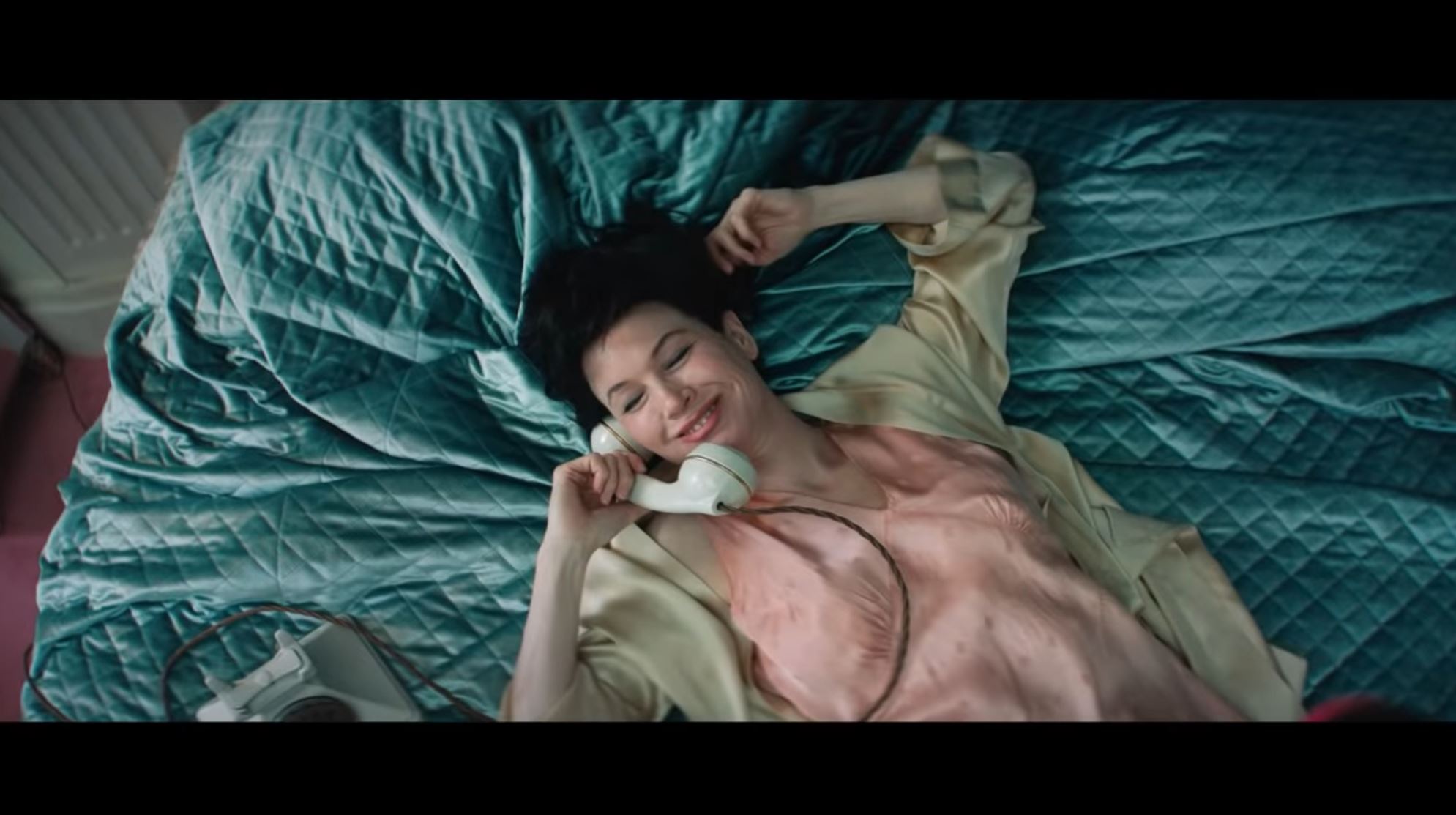 Start the awards clock on Renee Zellweger