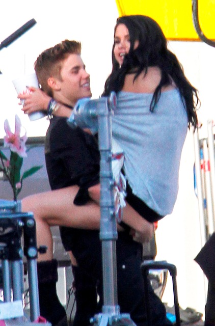 #JelenaIsUnbroken too! (For now)