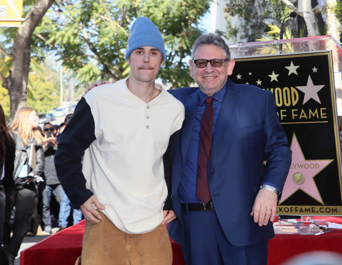 Justin and Shawn: together…but not