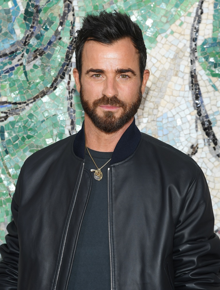 Justin Theroux: no one to “report back to”