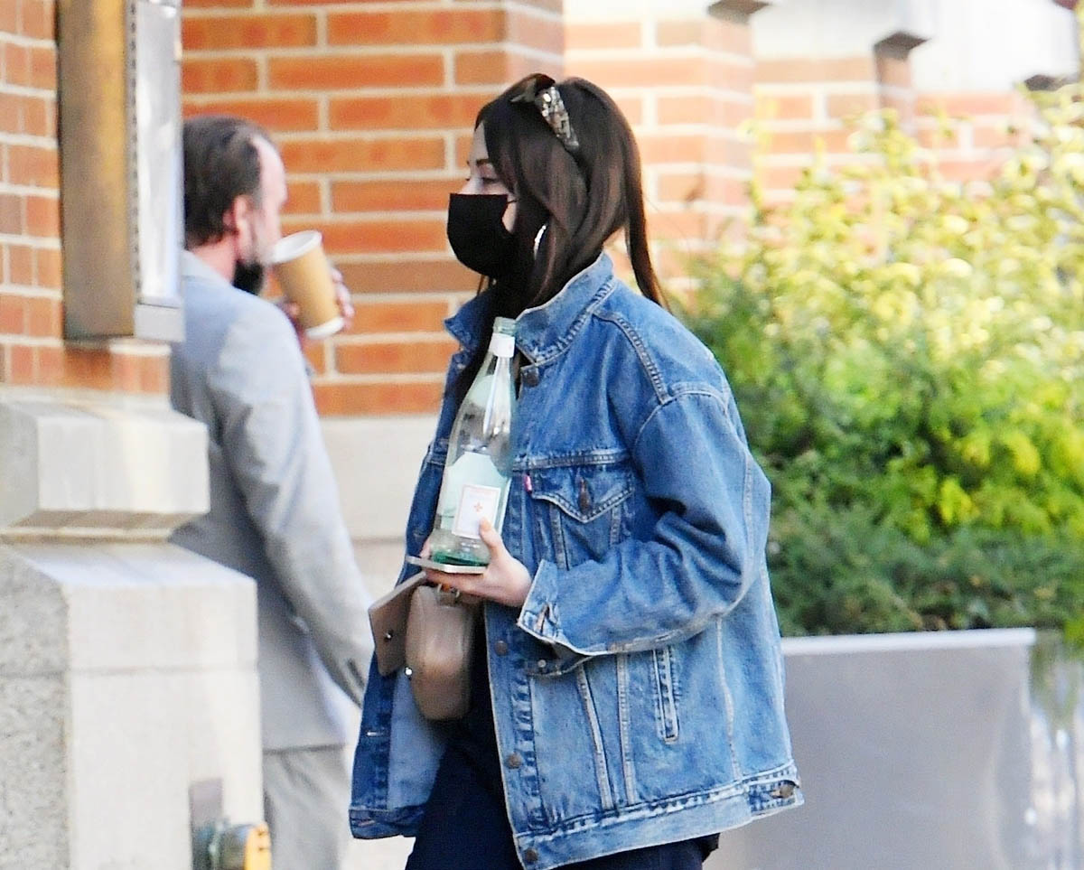 Celebrity Social Media, March 26, 2021