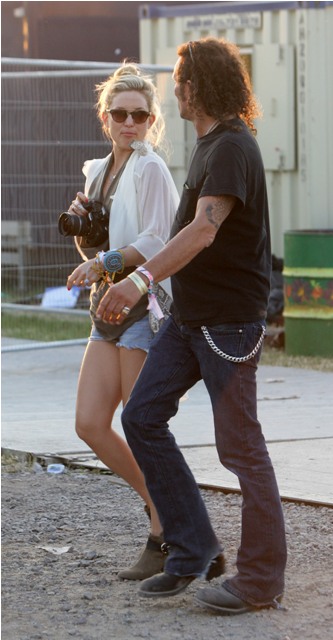 All the boys meet Goldie