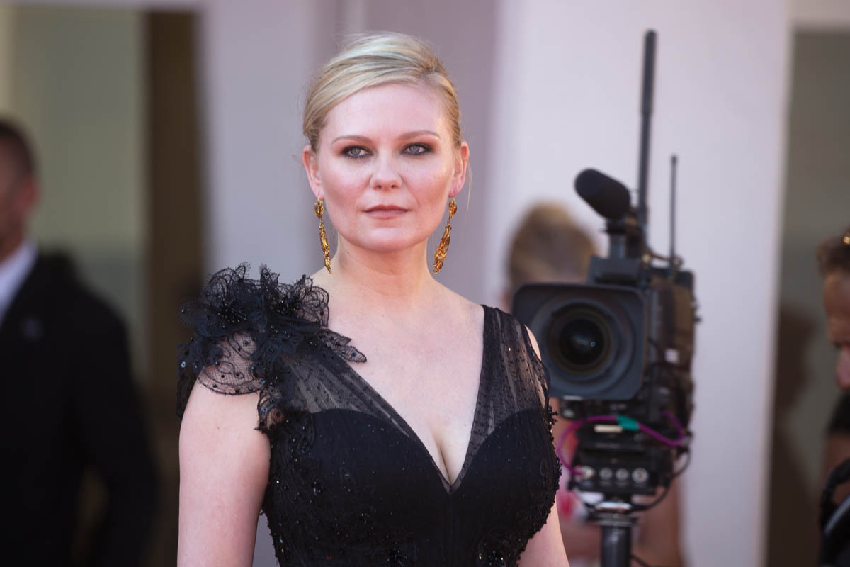 Celebrity Social Media, September 2, 2021