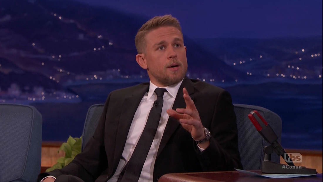 Charlie Hunnam is White Aladdin in King Arthur: Legend of the Sword