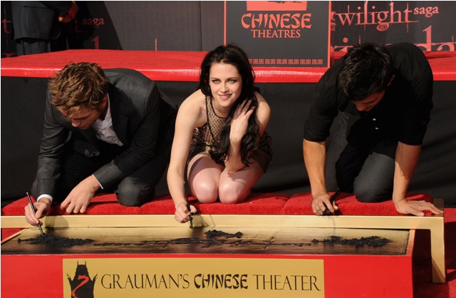 Kristen Stewart: so beautiful, all smiles
