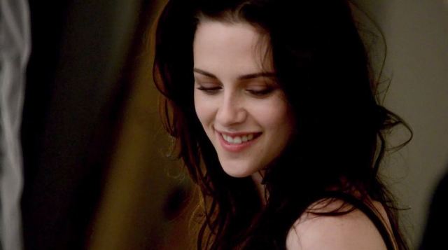 Kristen Stewart Goes Live