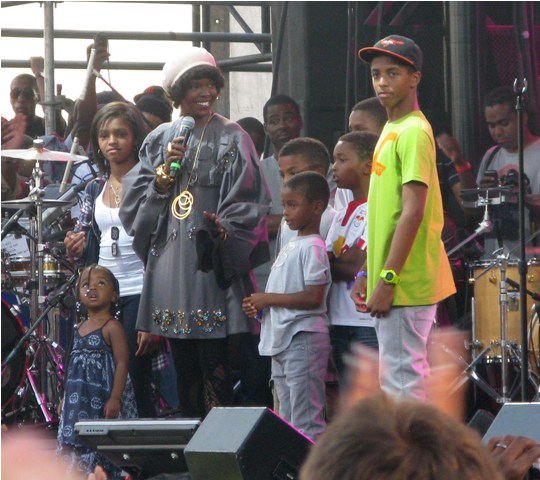 They all support Lauryn