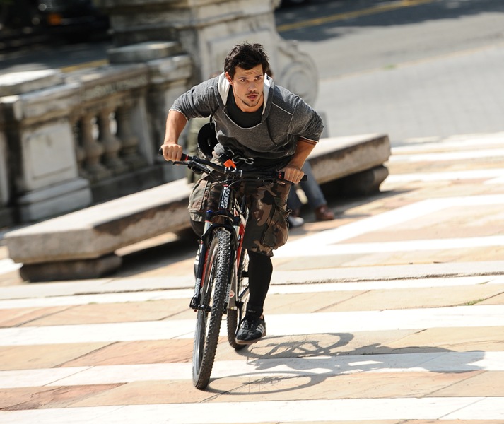 Bike Boy & Skater Girl