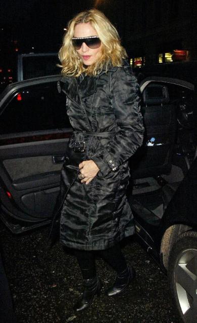 Madge & Gwyneth matching blonde and black