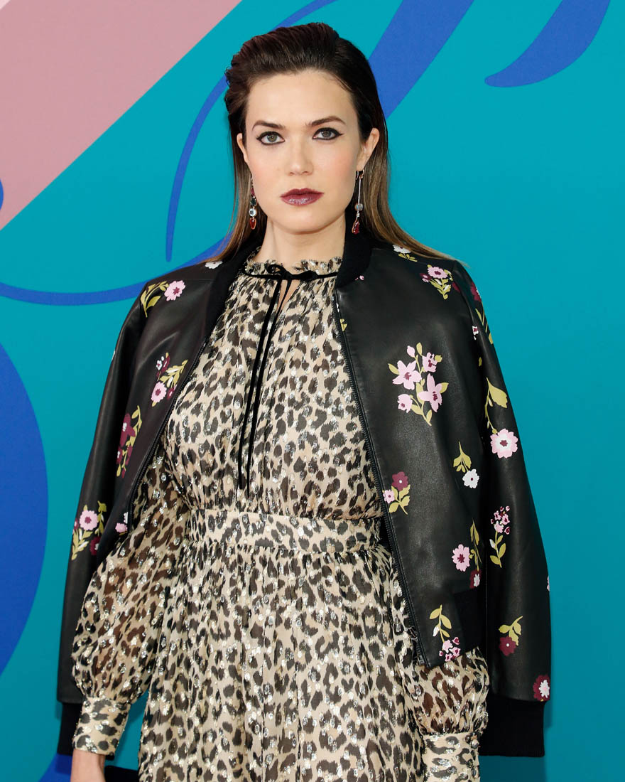 Mandy Moore in animal and flowers