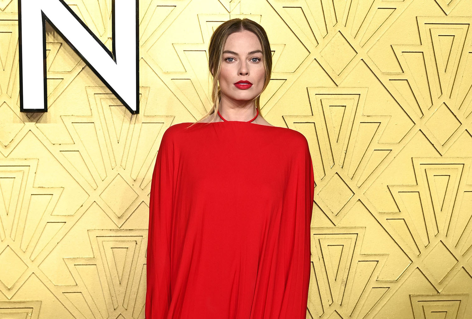 Margot Robbie: A Double Not-Chanel