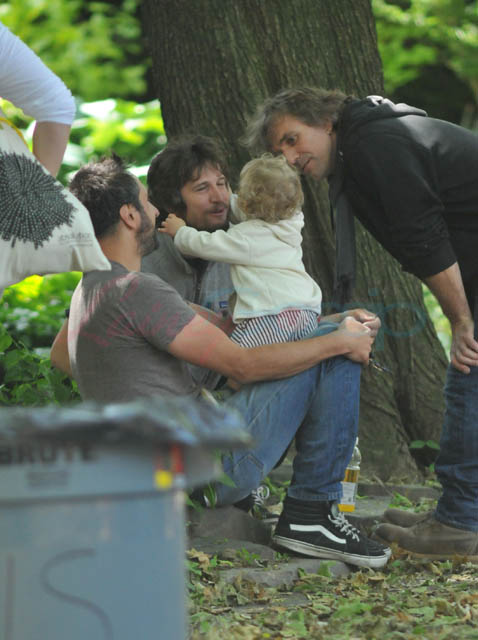 Marion in Cannes, Guillaume in NY