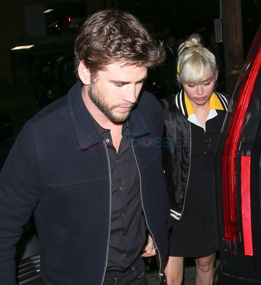 Miley & Liam non-engagement