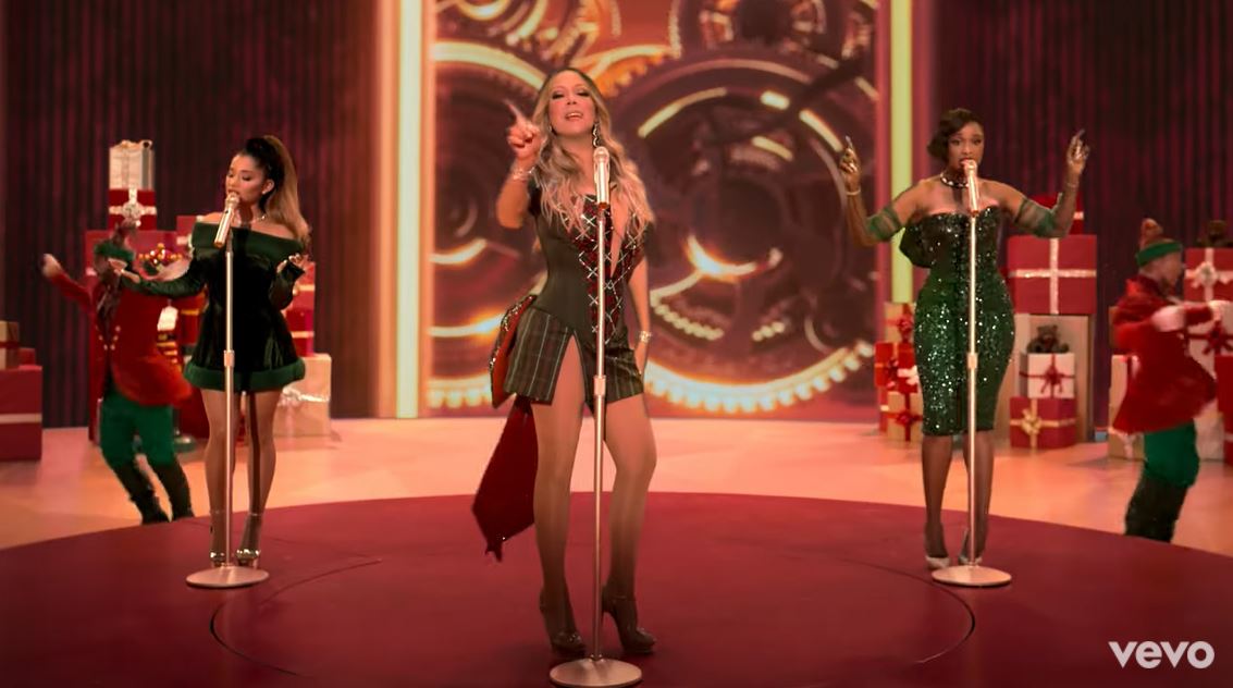 Mariah Carey: Backup Singers in Green