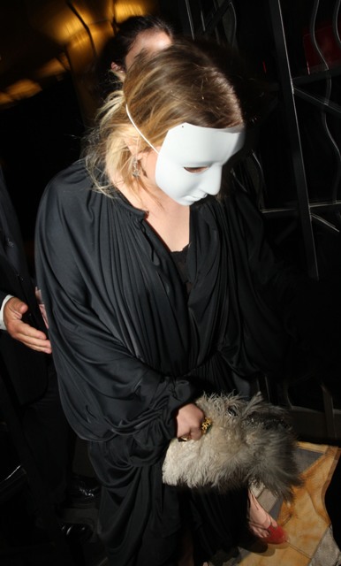 Olsen at the Wedding