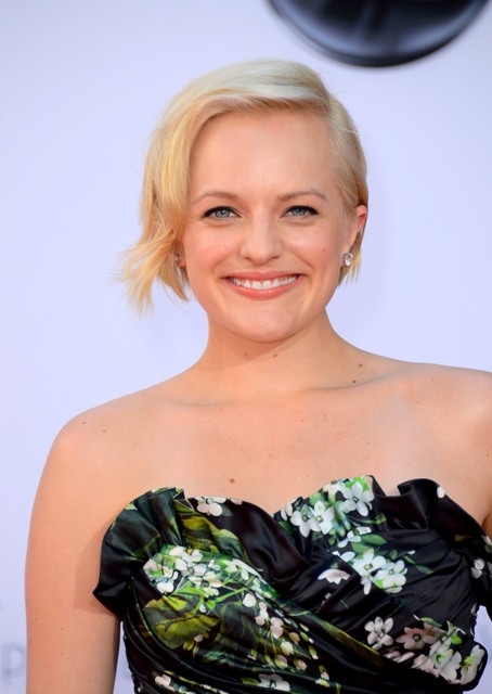Unexpectedly Awesome Elisabeth Moss at the Emmys