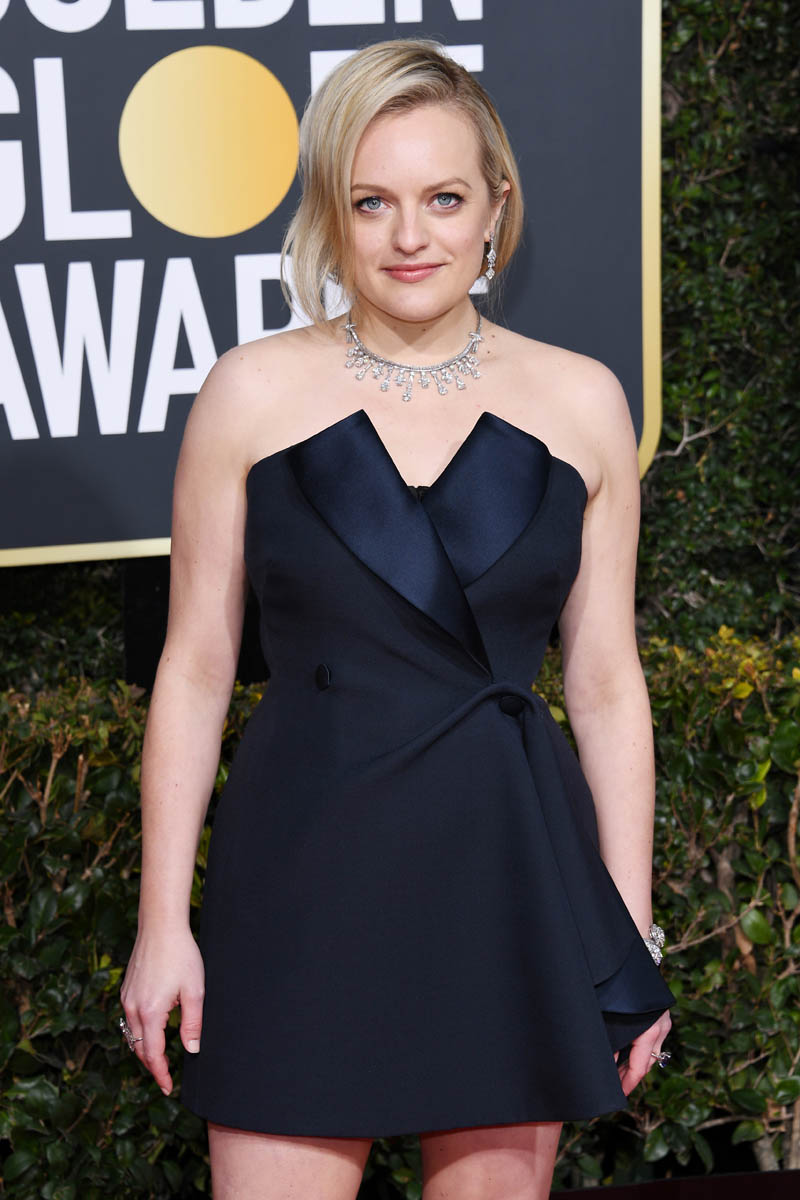 Elisabeth Moss & Rachel Brosnahan are Globes Wallflowers