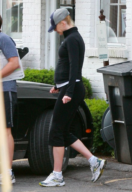 Granny Freeze: Fitness Never Stops