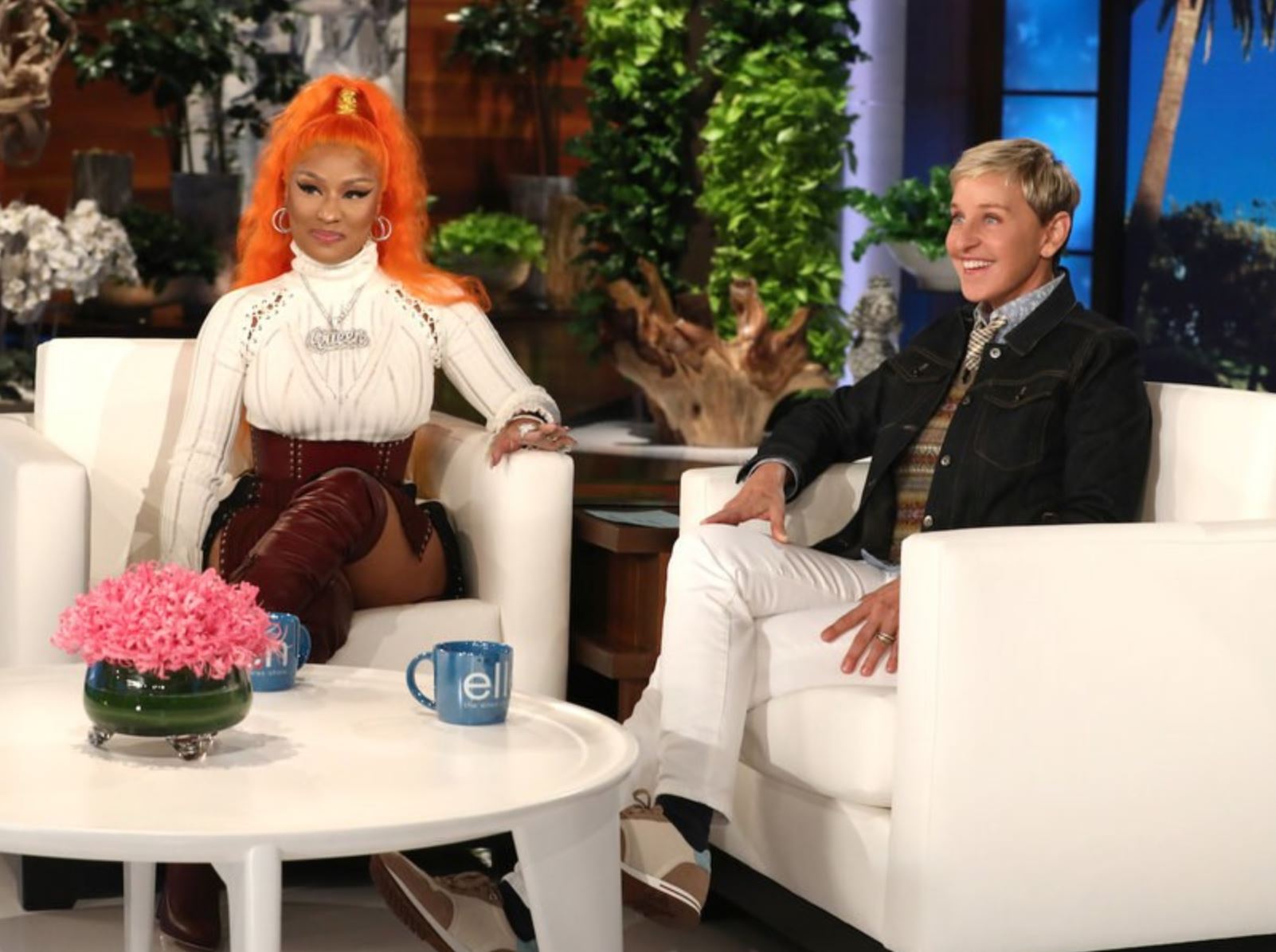 Nicki Minaj on Ellen, still messy