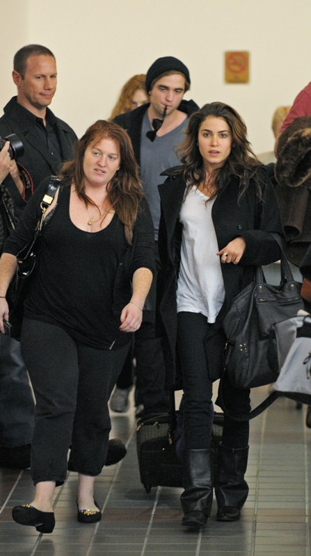 Rob works, Nikki leaves