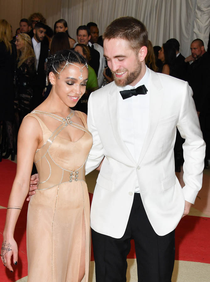 FKA twigs & Robert Pattinson: Co-Best Couple at the MET