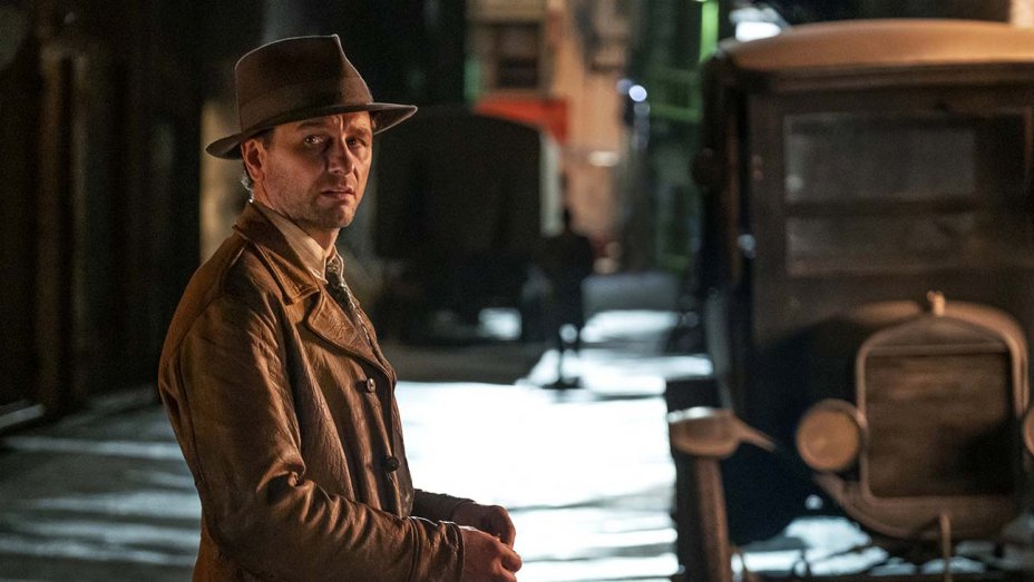 Perry Mason is trying so hard