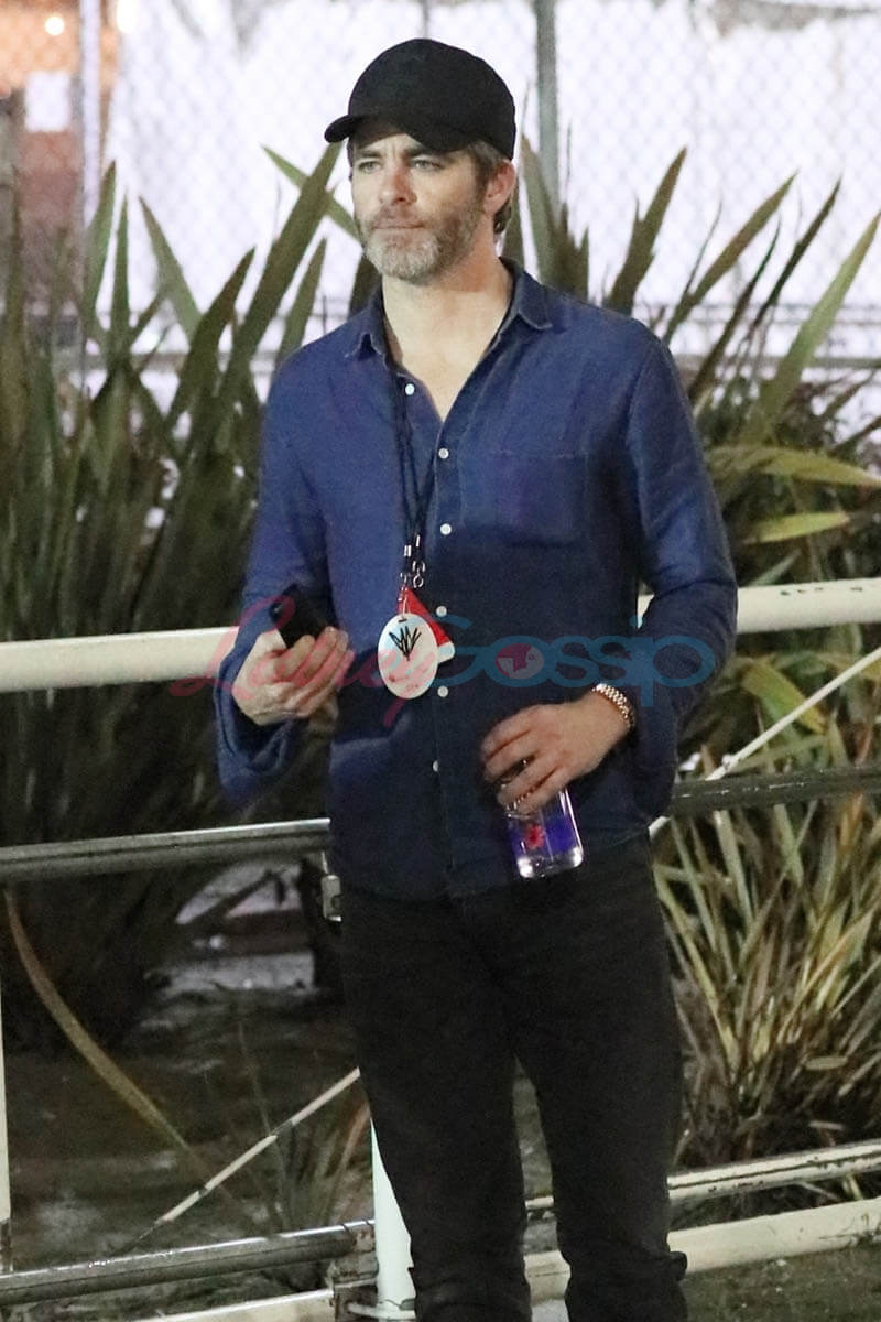 Chris Pine at the concert