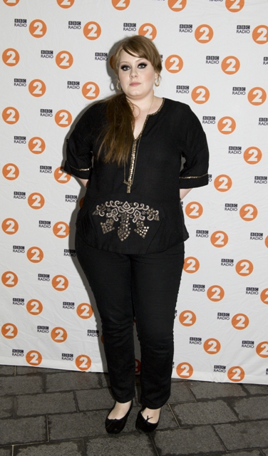 Adele > Posh!