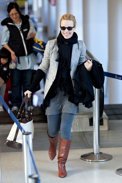 Rachel & Michael: hot at the airport