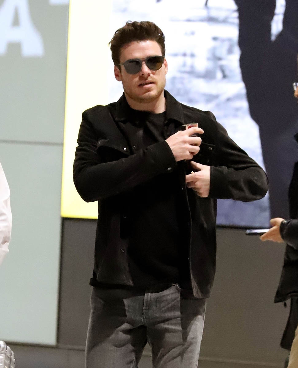 Richard Madden’s water bottles